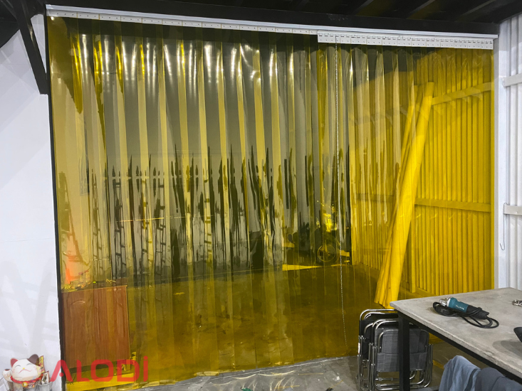 Rèm Nhựa PVC Kéo Xếp