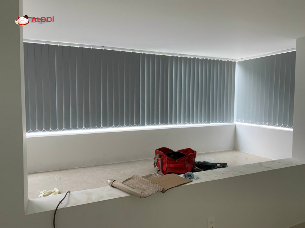 Đội ngũ kỹ thuật tay nghề cao đảm bảo thi công chắc chắn – thẩm mỹ – sạch sẽ. Dịch vụ lắp đặt rèm cửa tại nhà TpHCM